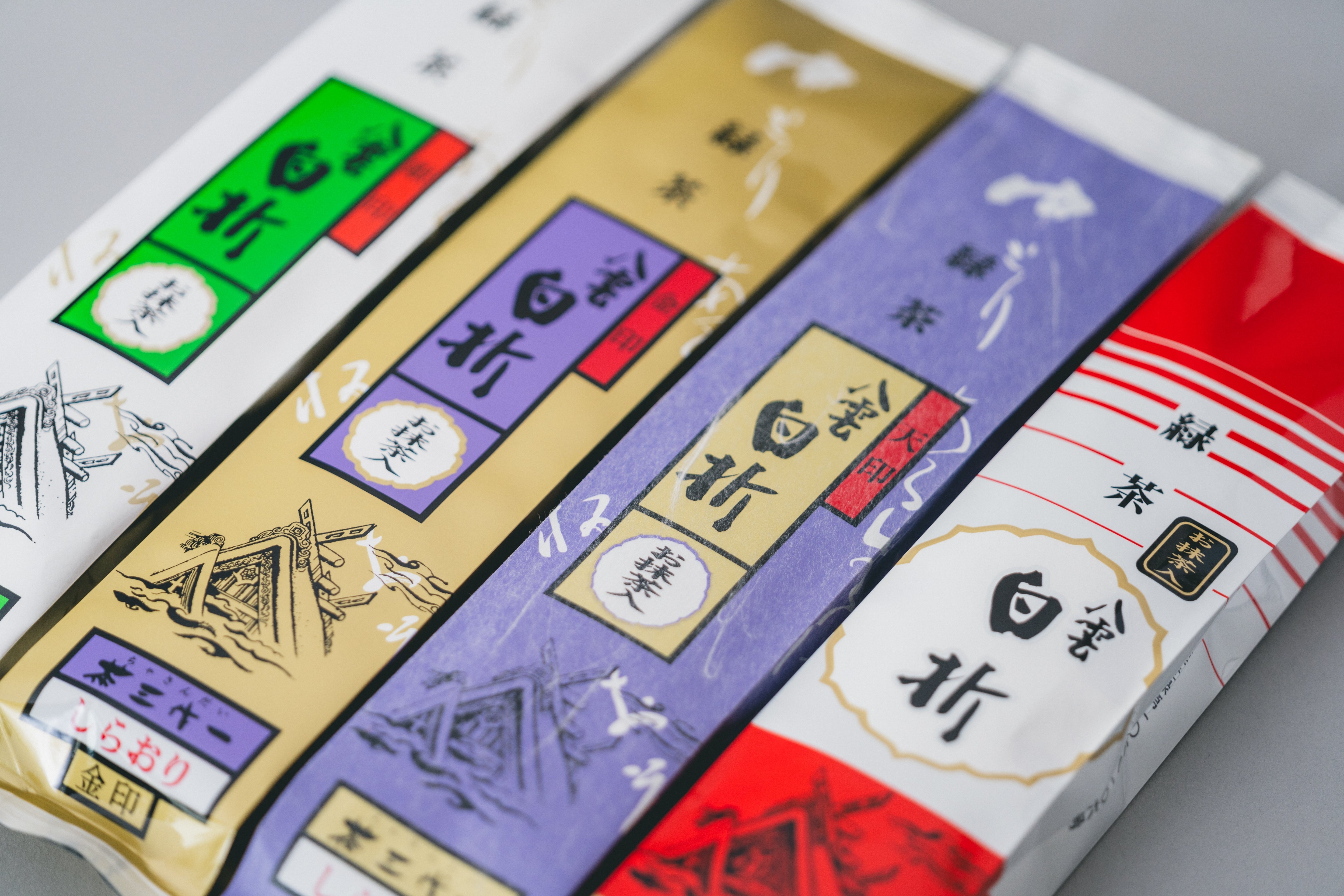 八雲白折は発売以来70年を迎えました